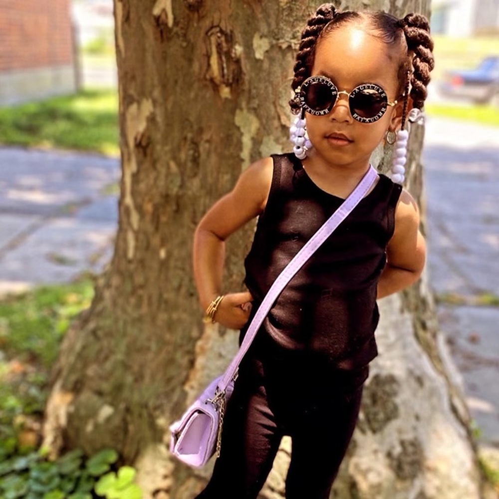 Black & White Round Glasses